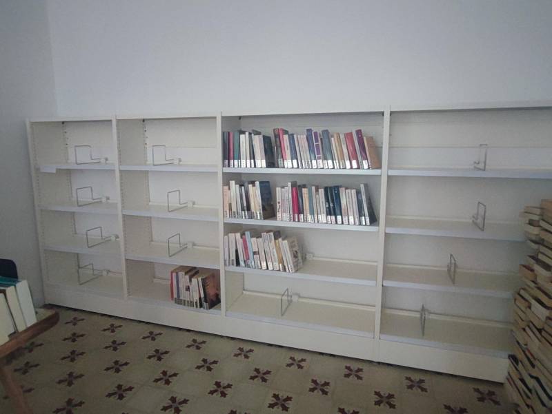 Aménagement d'une bibliothèque dans le Vaucluse