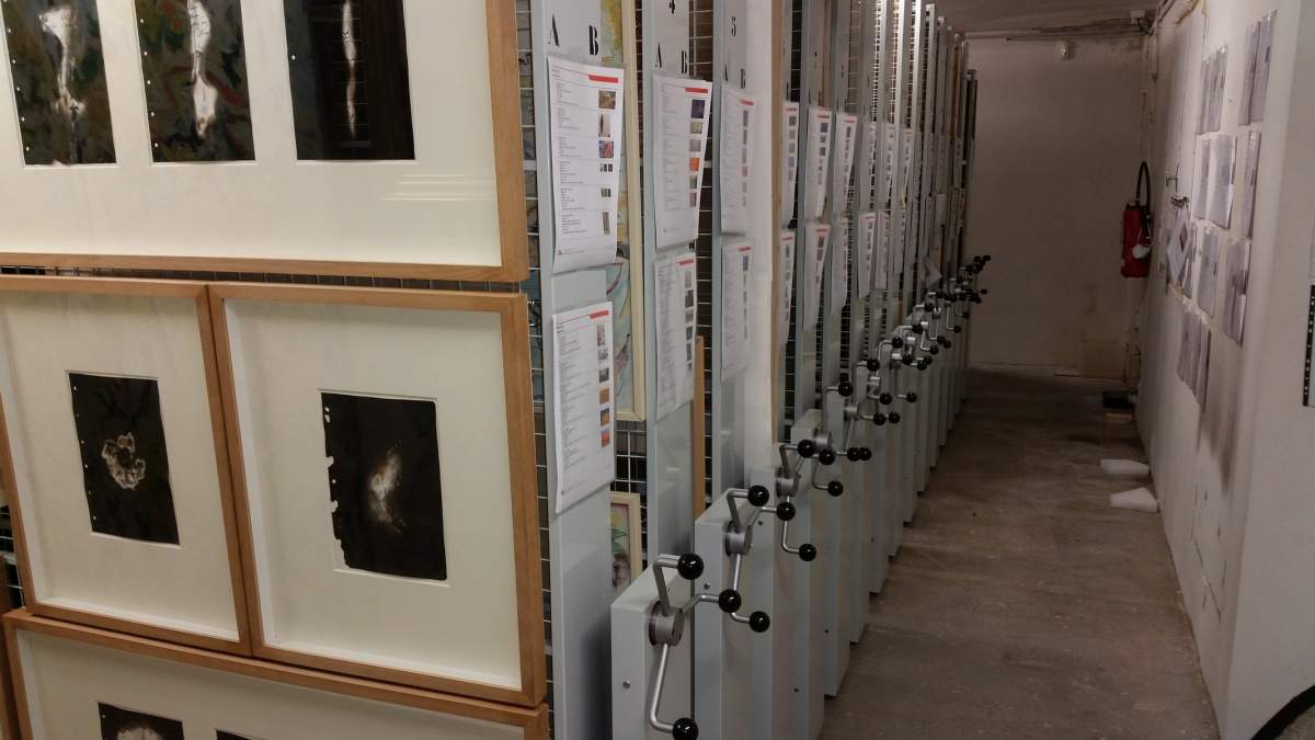 RAYONNAGE MOBILE GRILLE TABLEAUX