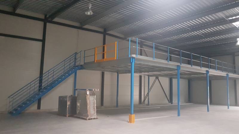 mezzanine de stockage
