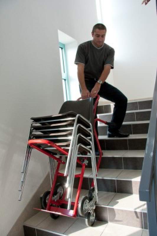 DIABLE PORTE CHAISES MONTE ESCALIER