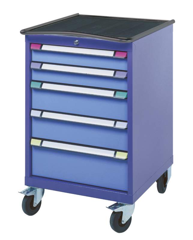 Servantes , dessertes , et armoire informatique