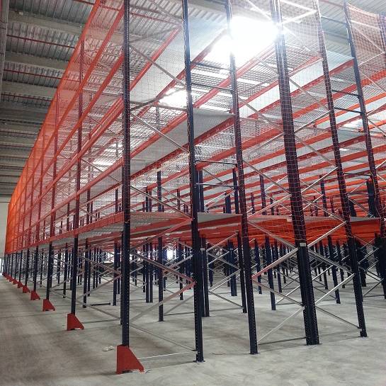 La  plateforme de stockage autoportée par rayonnage