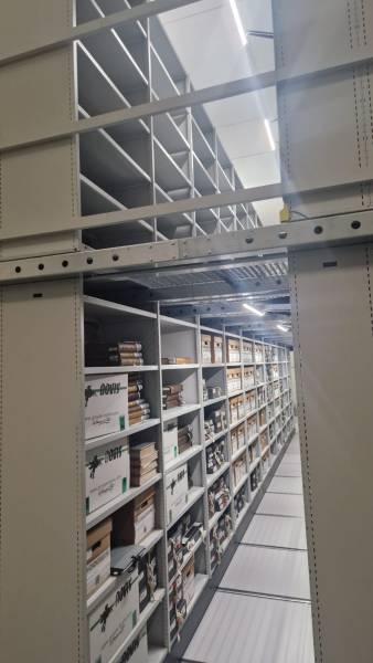 Rayonnages mobile électrique