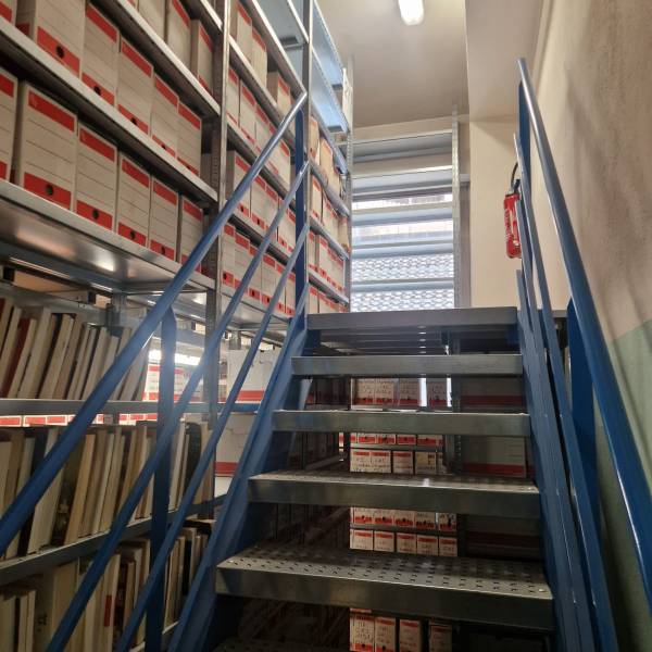 Installation de rayonnage autoporteur, pour une préfecture du Var.