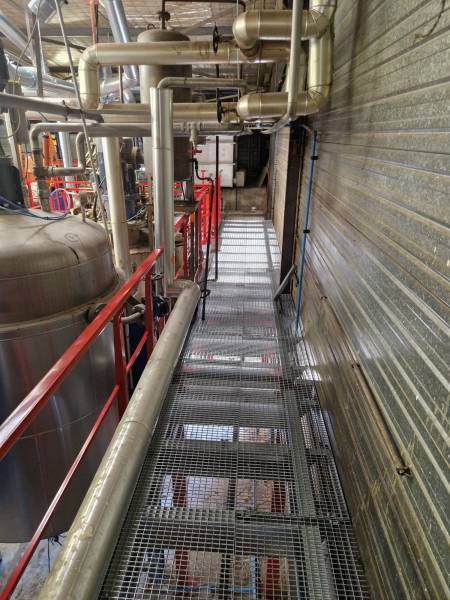 Mise aux normes CARSAT d'une plateforme industrielle multi-niveaux de 150 m²
