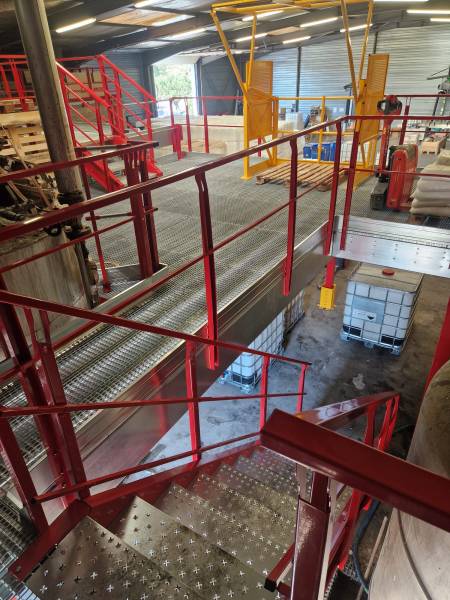 Mise aux normes CARSAT d'une plateforme industrielle multi-niveaux de 150 m²