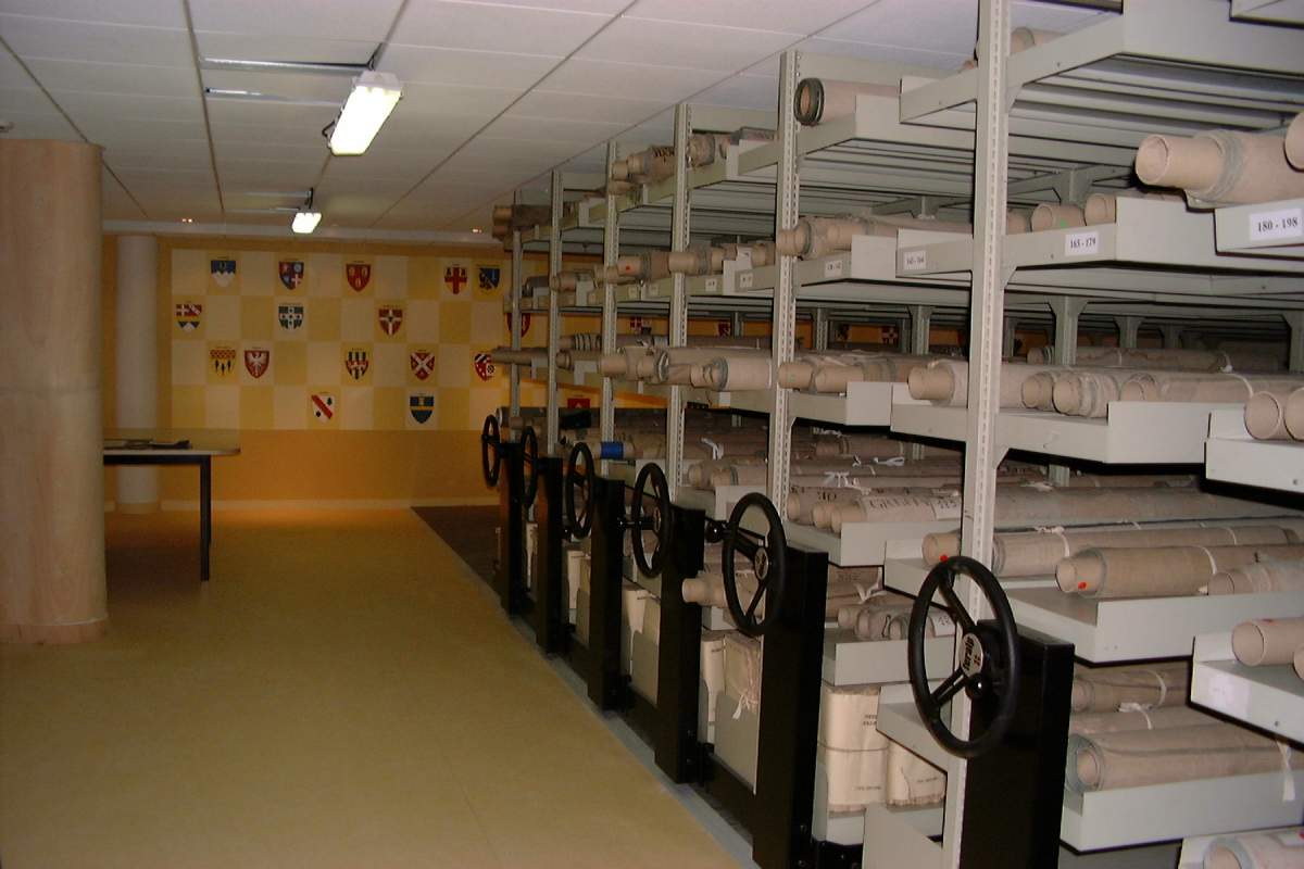 RAYONNAGE MOBILE POUR TOILES