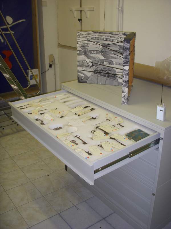 MEUBLE A PLAN POUR DEMONSTRATION