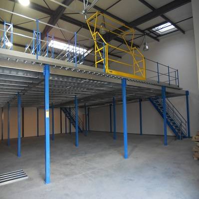 Options et caractéristiques sur-mesure de nos plateformes de stockage