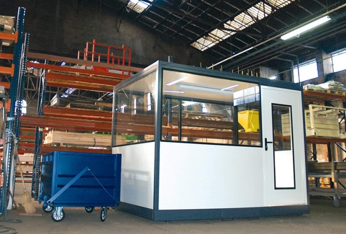 Cabine d'atelier en situation