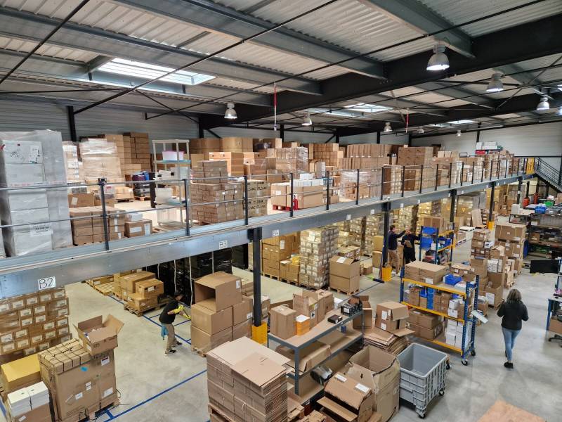 Implantation d'une plateforme de stockage dans les Alpes-Maritimes dans une entreprise spécialisée dans l'équipement médical.