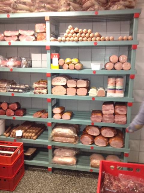 Rayonnage charcuterie