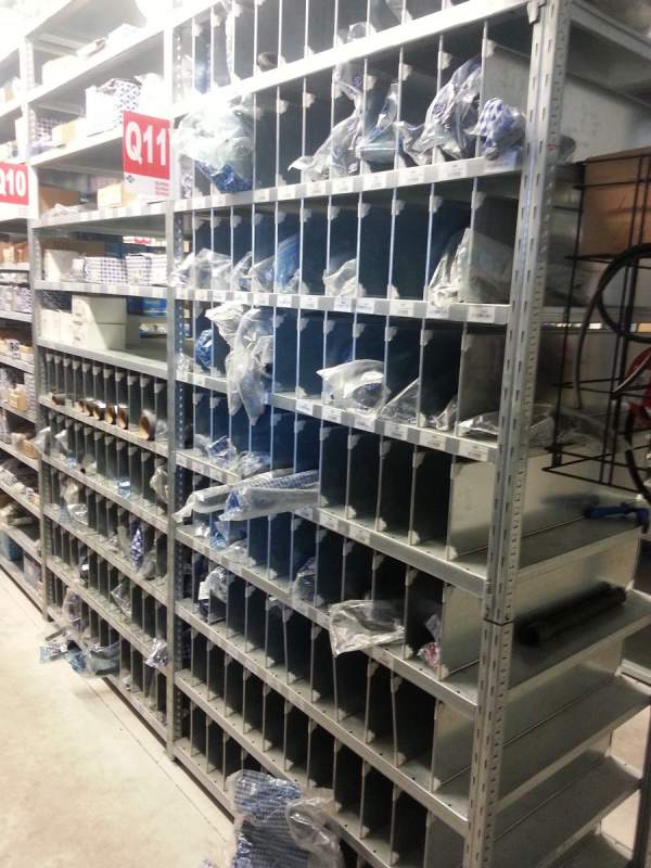 RAYONNAGE POUR PIECE DETACHEES